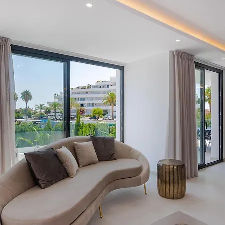 Apartment The Perfect Luxury - 5 Bdrm Marbella