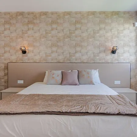 Apartment The Perfect Luxury - 5 Bdrm