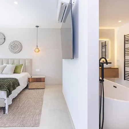 Apartment The Perfect Luxury - 5 Bdrm Marbella