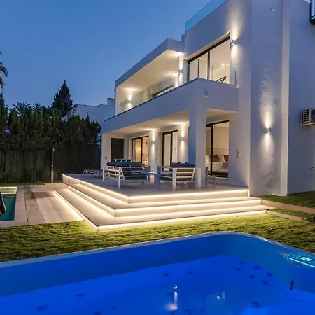 The Perfect Luxury - 5 Bdrm Apartment Marbella