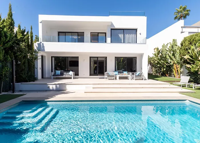 Luxury With Heated Pool, Jacuzzi, Sauna And Apartament *