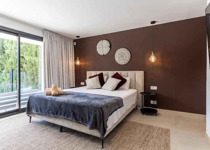 Apartament Luxury With Heated Pool, Jacuzzi, Sauna And Marbella