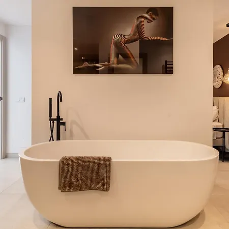 Luxury With Heated Pool, Jacuzzi, Sauna And Marbella