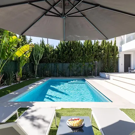 Luxury With Heated Pool, Jacuzzi, Sauna And