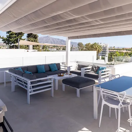 Luxury With Heated Pool, Jacuzzi, Sauna And