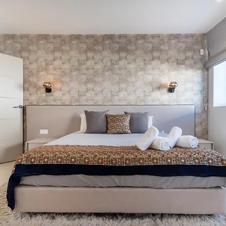 Luxury With Heated Pool, Jacuzzi, Sauna And 아파트 *