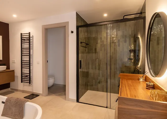 Апартаменты Luxury With Heated Pool, Jacuzzi, Sauna And *