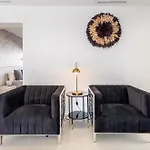Luxury With Heated Pool, Jacuzzi, Sauna And Apartamento Marbella